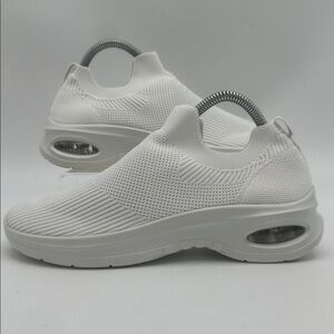 Hyper Arch Motion Womens Size 8.5 Sneakers White Comfort Slip On Cushion Heel